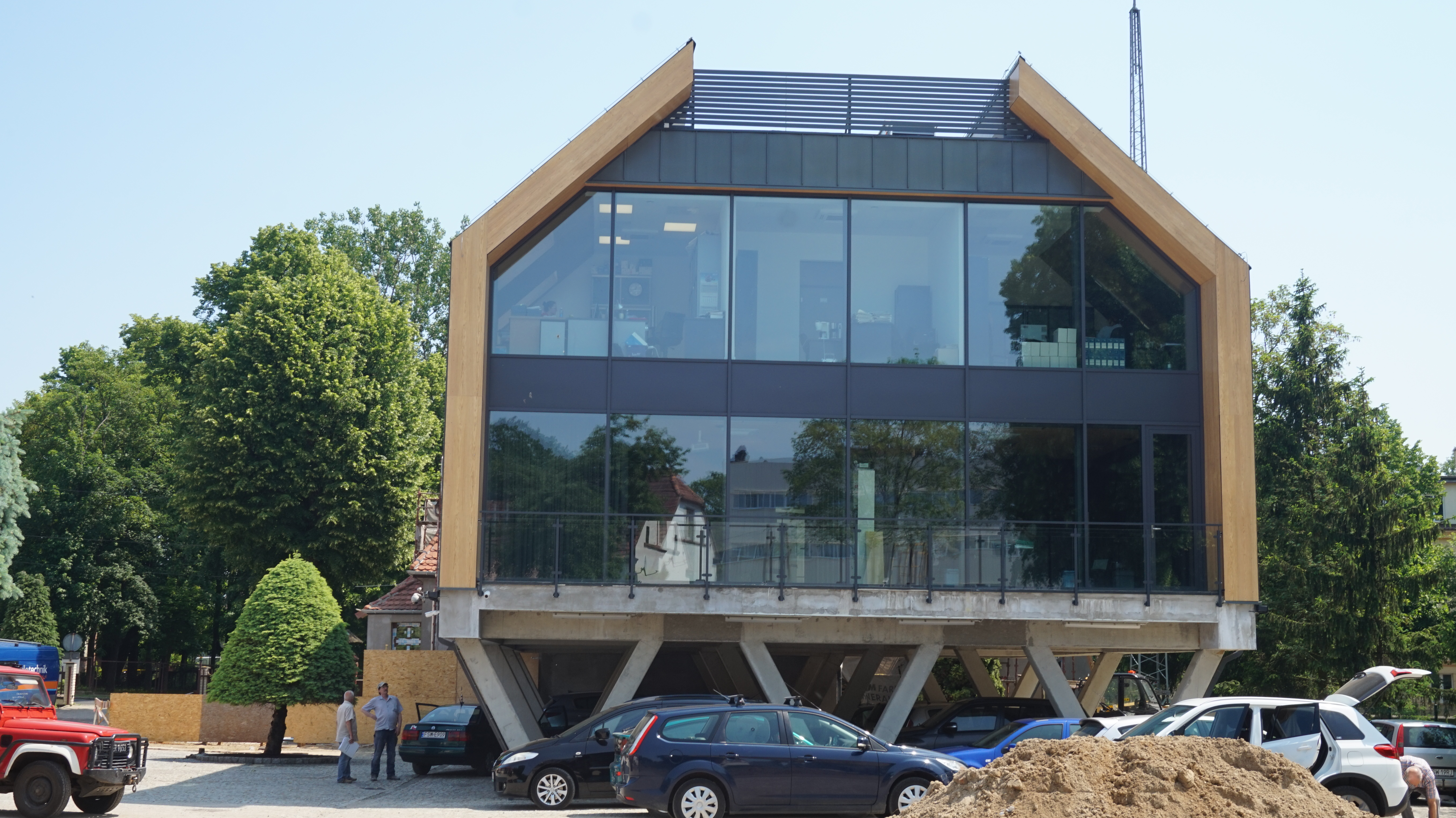 Biurowiec na kratownicy Warrena