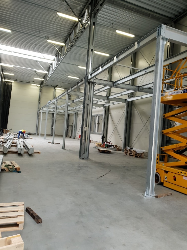 Montaż antresoli stalowej - widok 3